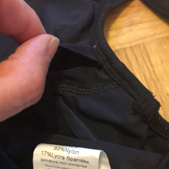 Titika Tank Top with inserts. Size 6 - Picture 10 of 10